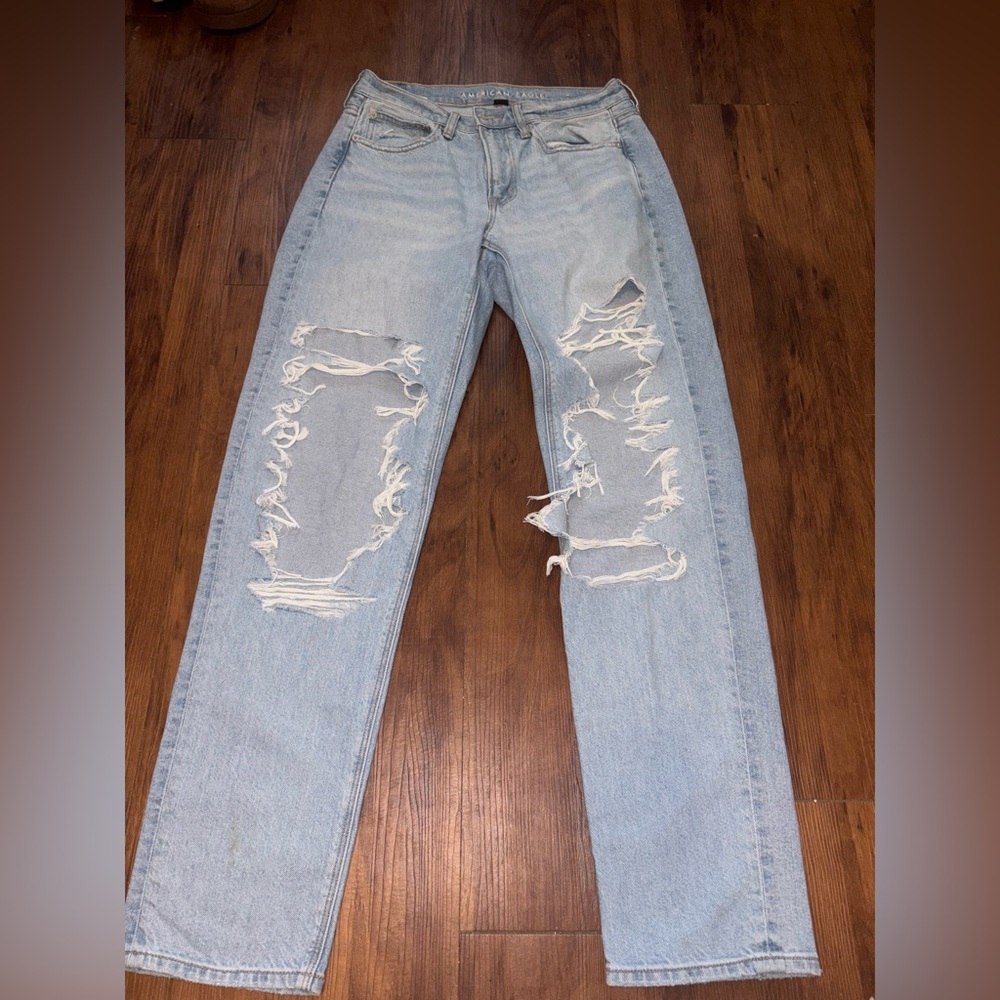 American Eagle Outfitters Light Blue Ripped Jeans